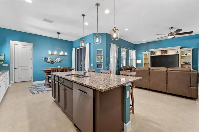 $423,500 | 707 Winterside Drive, Apollo Beach, FL 33572