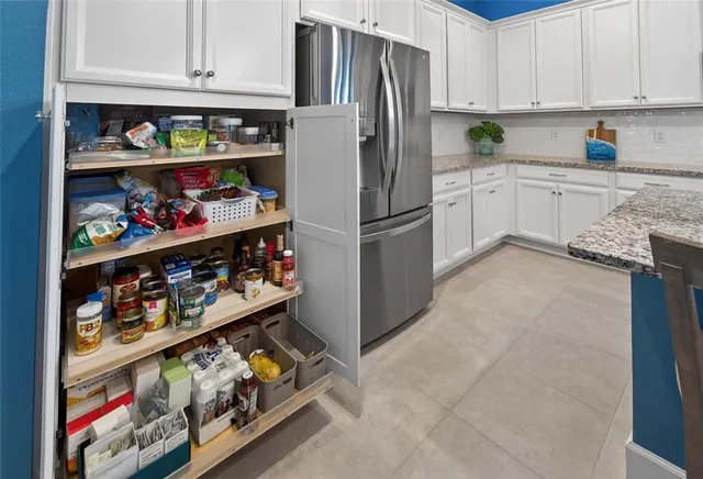 $423,500 | 707 Winterside Drive, Apollo Beach, FL 33572