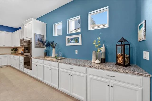 $423,500 | 707 Winterside Drive, Apollo Beach, FL 33572