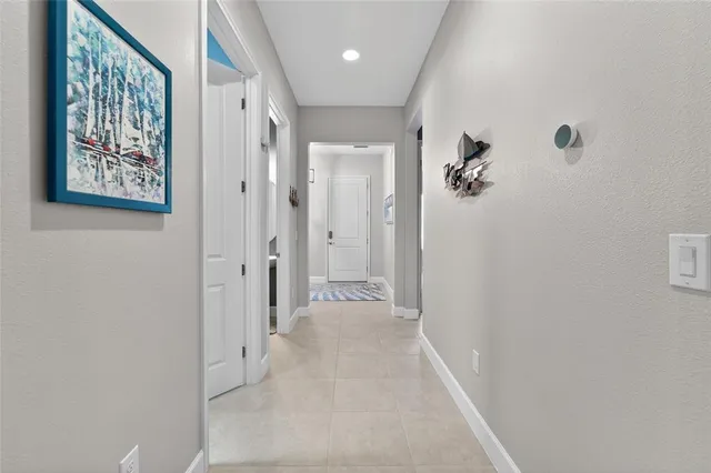 $423,500 | 707 Winterside Drive, Apollo Beach, FL 33572