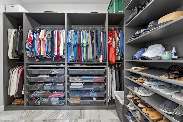 $423,500 | 707 Winterside Drive, Apollo Beach, FL 33572