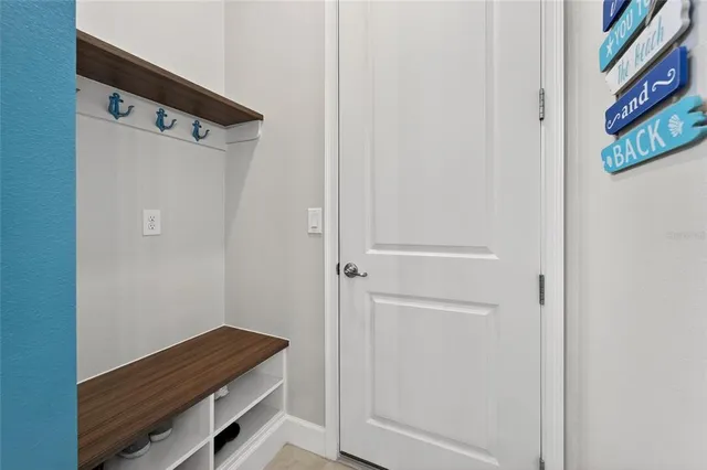 $423,500 | 707 Winterside Drive, Apollo Beach, FL 33572