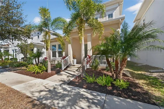 $423,500 | 707 Winterside Drive, Apollo Beach, FL 33572