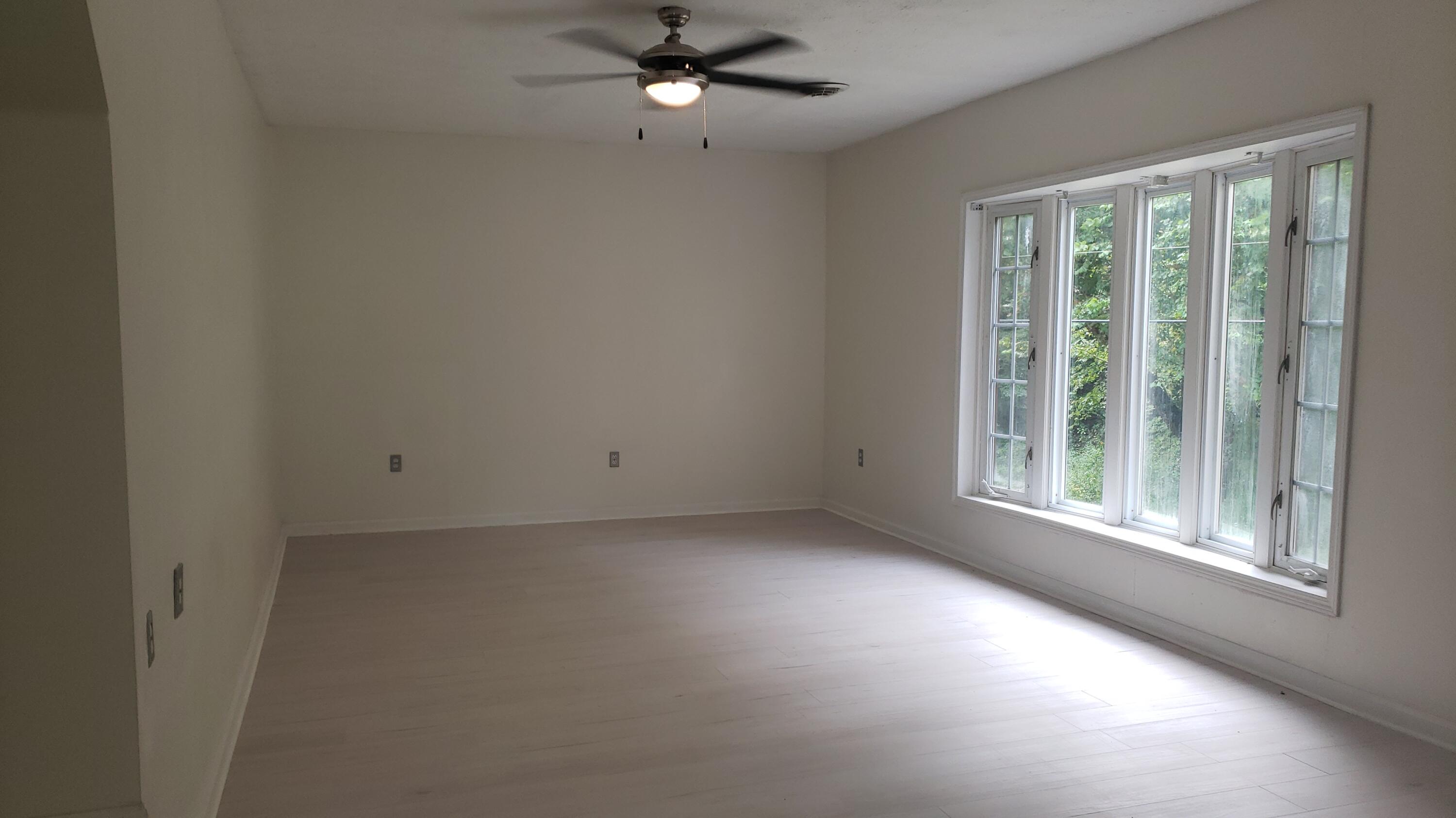 755 North Rocky Br Road Oneida, KY 40972 - Photo 8 of 15 Living room 5