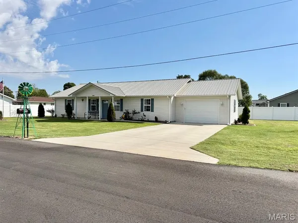 $225,000 | 3936 D Street, Malden, MO 63863
