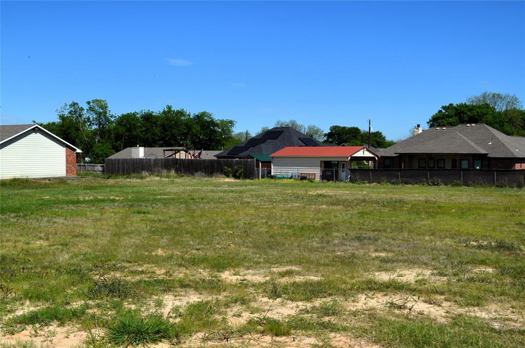 316 Preston Road Mabank, TX 75147 - Photo 2 of 5 a view of a lake with houses