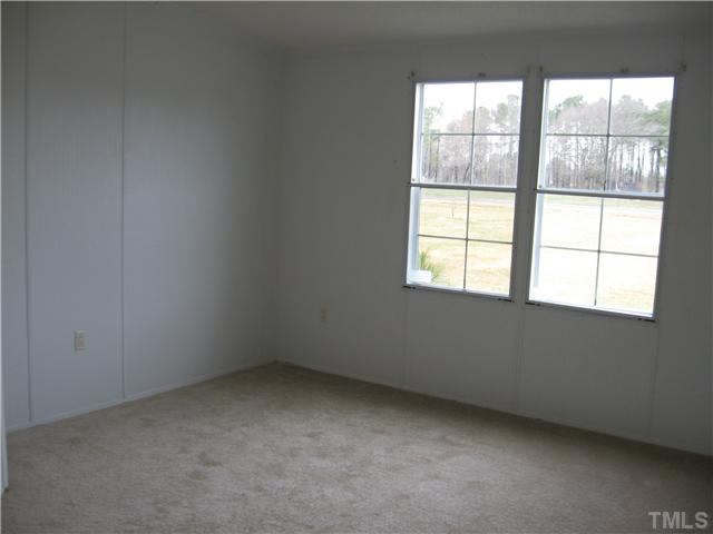 727 Wake County Line Road Zebulon, NC 27597 - Photo 11 of 12 Gallery Image 11