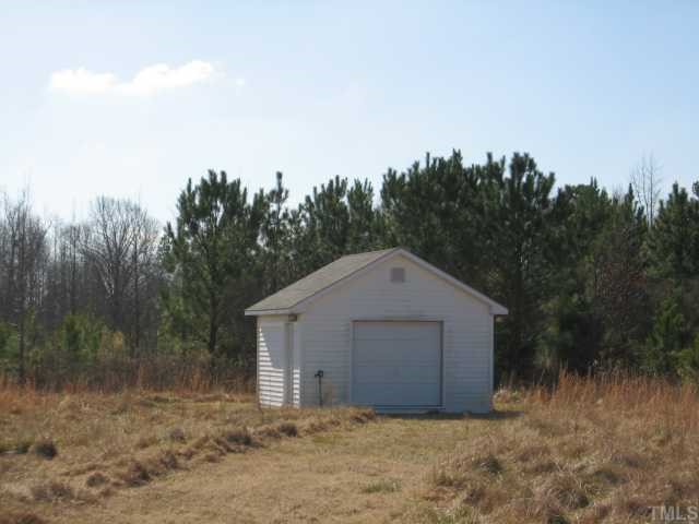727 Wake County Line Road Zebulon, NC 27597 - Photo 3 of 12 Gallery Image 3