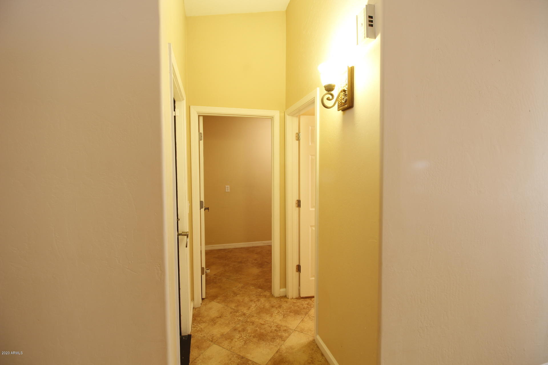 1611 West Del Rio Street Chandler, AZ 85224 - Photo 4 of 38 a bathroom with a shower