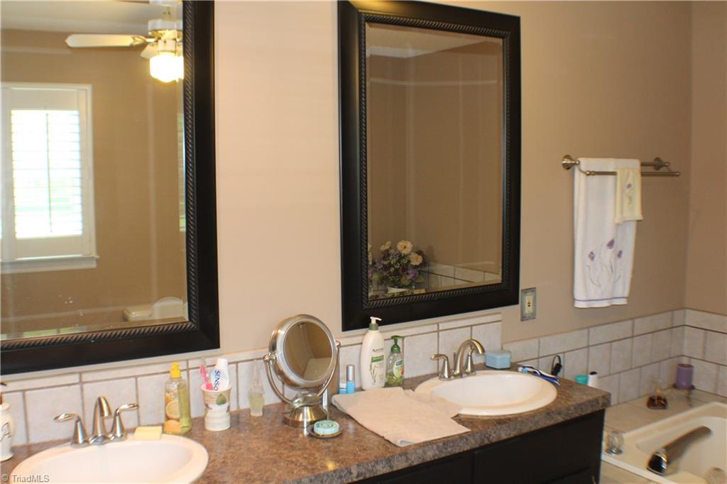 1678 Payne Road Lexington, NC 27295 - Photo 20 of 30 Gallery Image 20