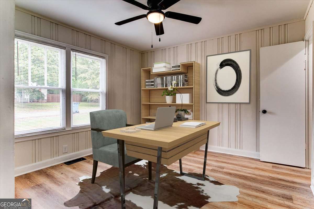 210 Bryan Street McDonough, GA 30253 - Photo 13 of 24 a workspace with furniture and window