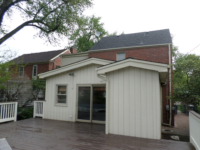 534 Byrd Road Riverside, IL 60546 - Photo 14 of 23 a view of a house