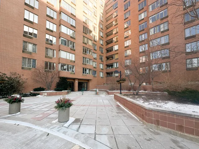 $1,700 | 801 South Plymouth Court, Unit 318, Chicago, IL 60605