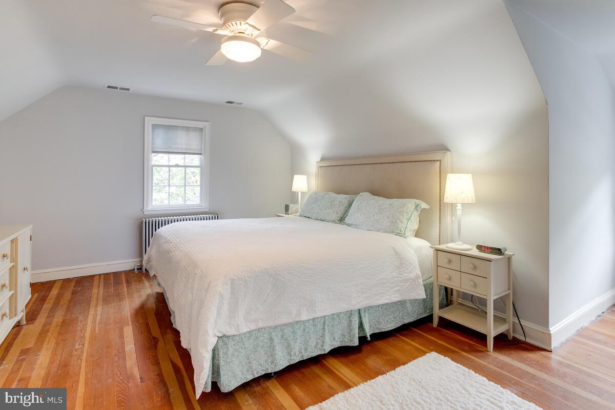 16 Cinder Road Lutherville-Timonium, MD 21093 - Photo 30 of 53 Primary bedroom