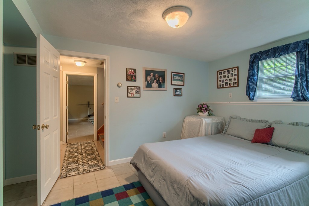 19 Argonne Road Billerica, MA 01821 - Photo 15 of 28