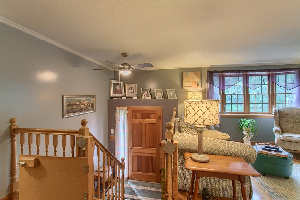 19 Argonne Road Billerica, MA 01821 - Photo 3 of 28