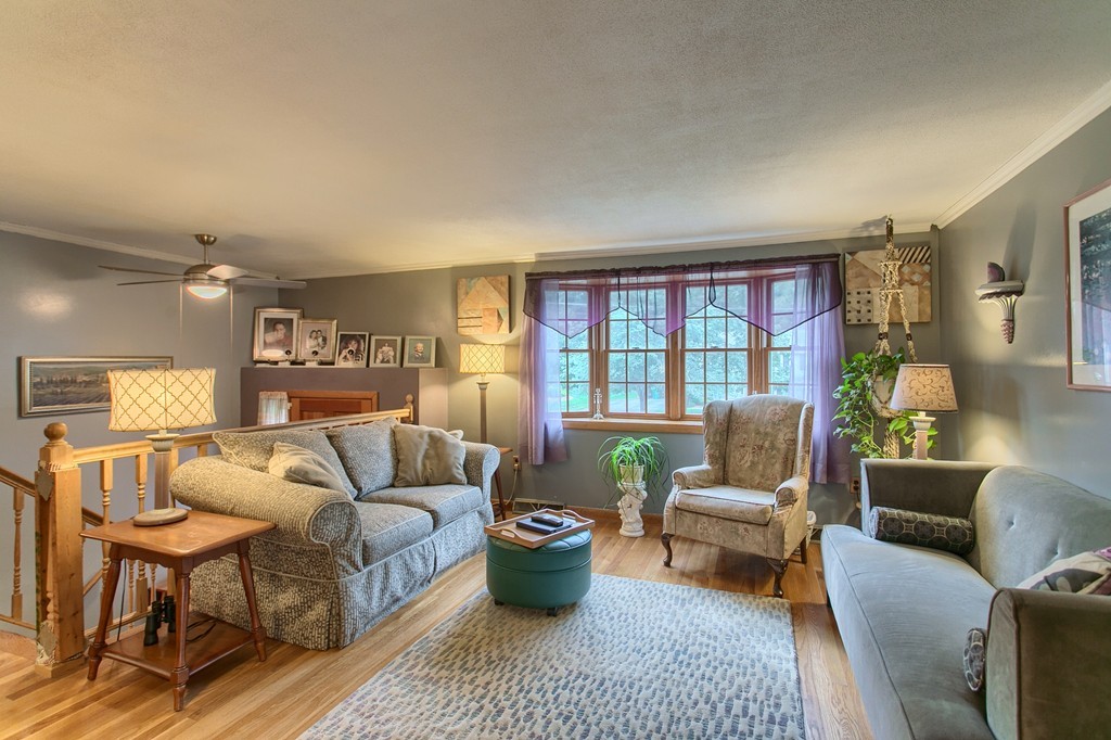 19 Argonne Road Billerica, MA 01821 - Photo 5 of 28