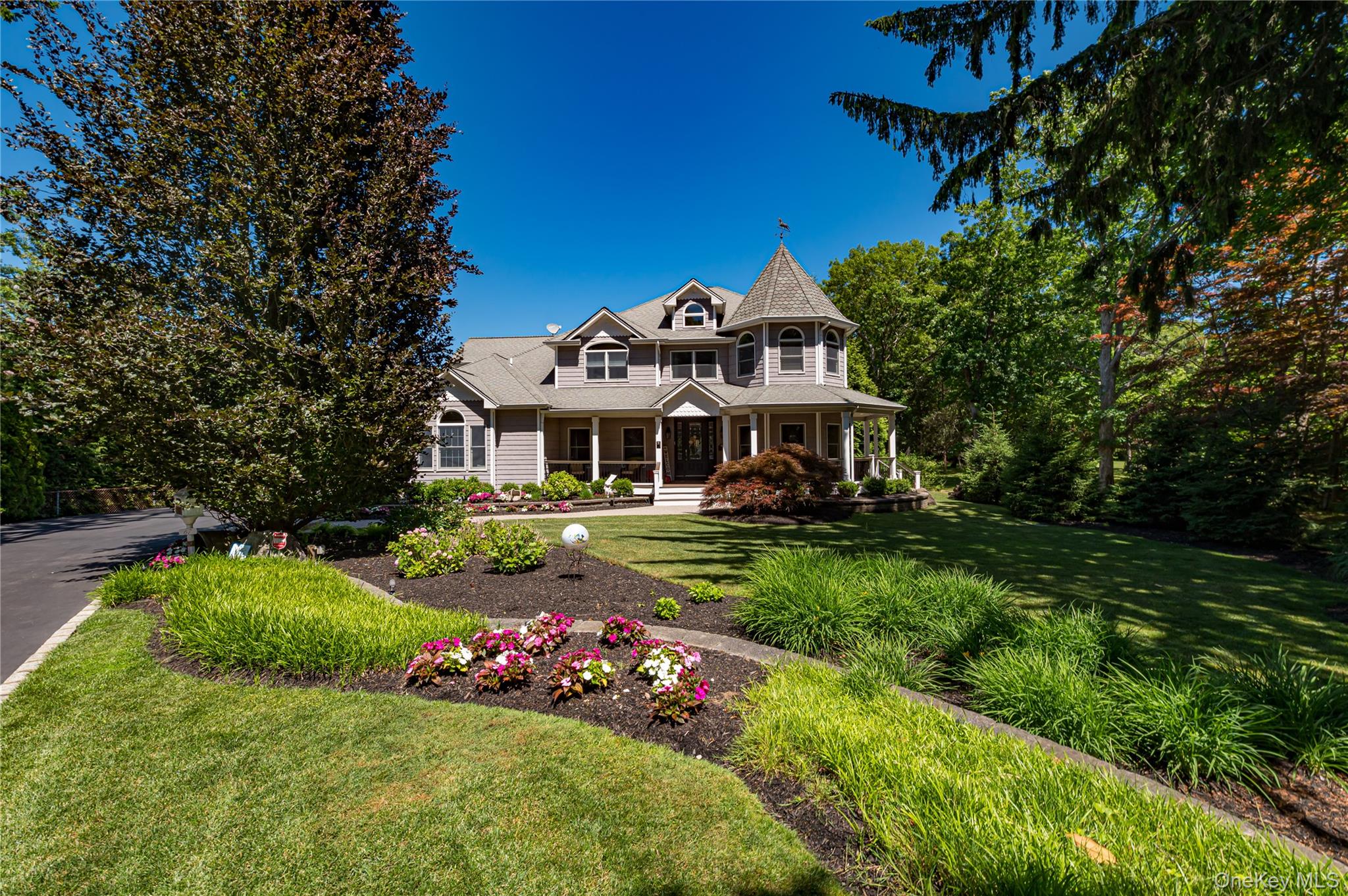 67 Sunny Road St. James, NY 11780 - Photo 1 of 50