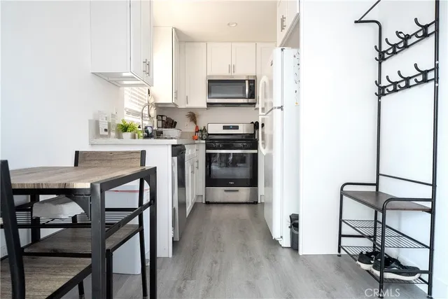 $2,800 | 8307 Kittyhawk Avenue, Unit 8307 1/2, Los Angeles, CA 90045