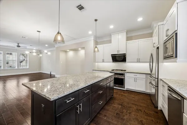 $499,000 | 8318 Ginger Oak Street, Houston, TX 77055
