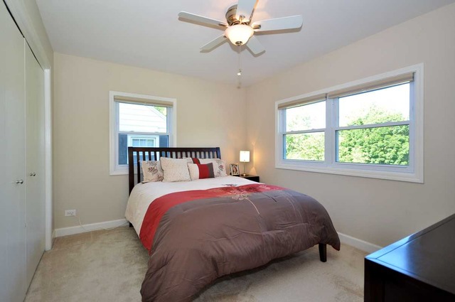 856 Oxford Road Deerfield, IL 60015 - Photo 11 of 19 Gallery Image 11