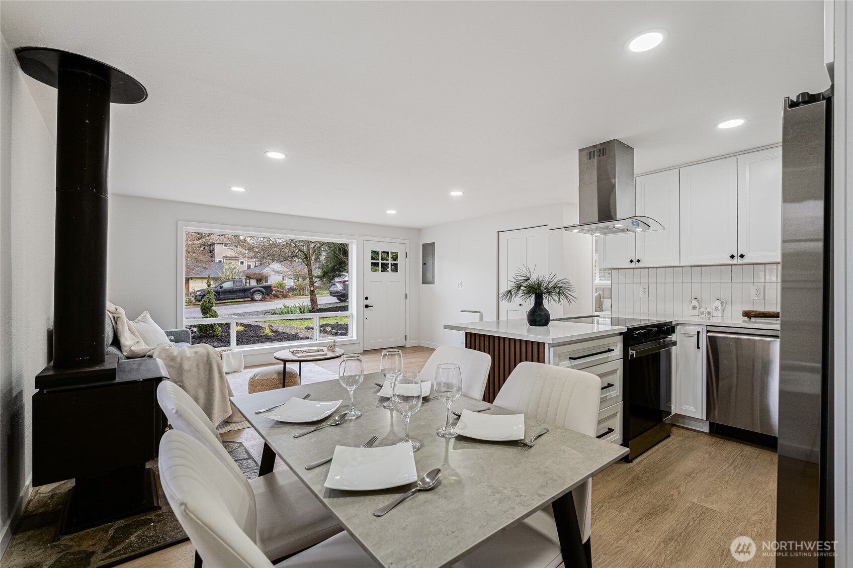 3419 Northeast 7th Place Renton, WA 98056 - Photo 11 of 25