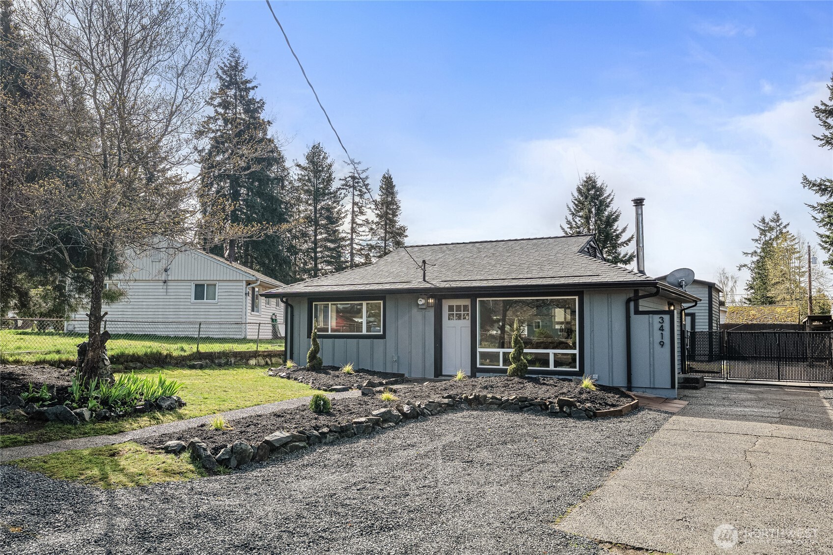 3419 Northeast 7th Place Renton, WA 98056 - Photo 3 of 25