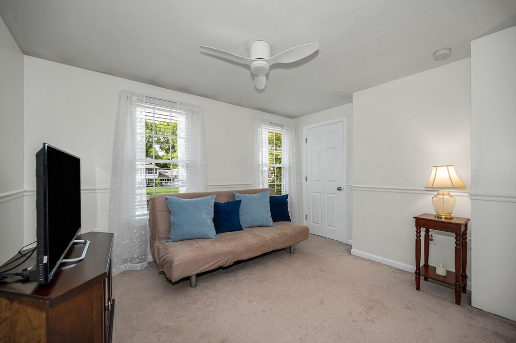 207 Trout Brook Road Dracut, MA 01826 - Photo 29 of 42