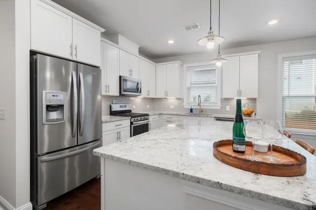 $585,000 | 804 Guerin Creek Drive, Charleston, SC 29492