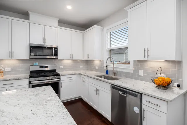 $585,000 | 804 Guerin Creek Drive, Charleston, SC 29492