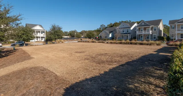 $585,000 | 804 Guerin Creek Drive, Charleston, SC 29492