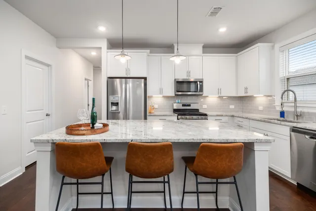 $585,000 | 804 Guerin Creek Drive, Charleston, SC 29492