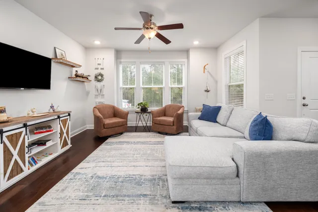 $585,000 | 804 Guerin Creek Drive, Charleston, SC 29492