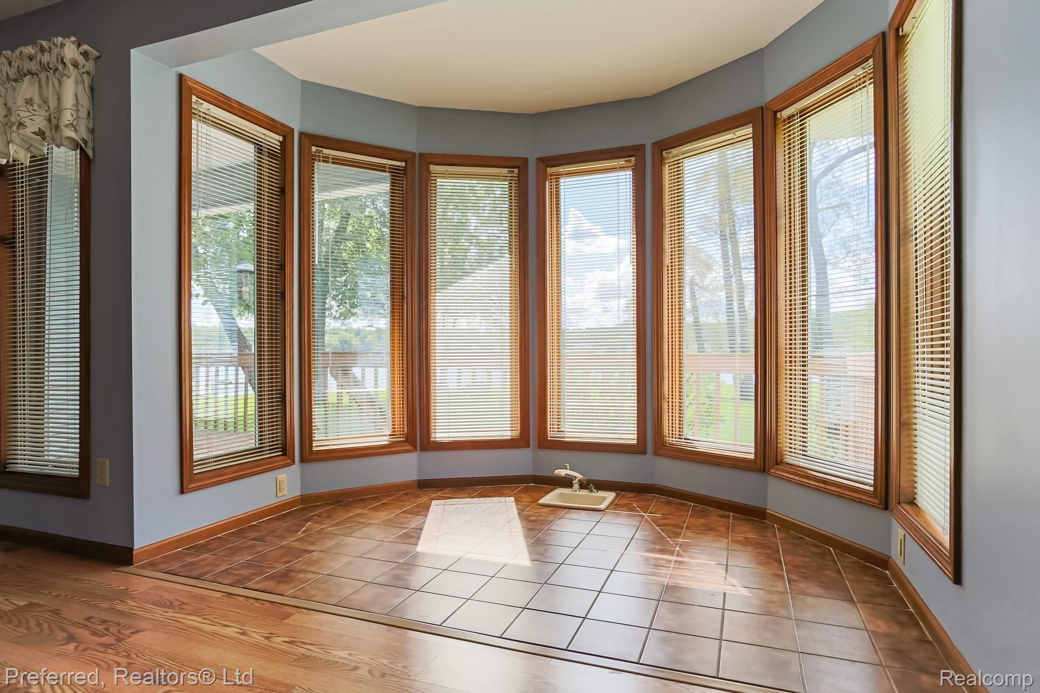 5863 Mabley Hill Road Fenton, MI 48430 - Photo 26 of 48 26IMG_0291.jpg