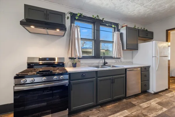 $199,900 | 556 5th Avenue, Calumet, MN 55716