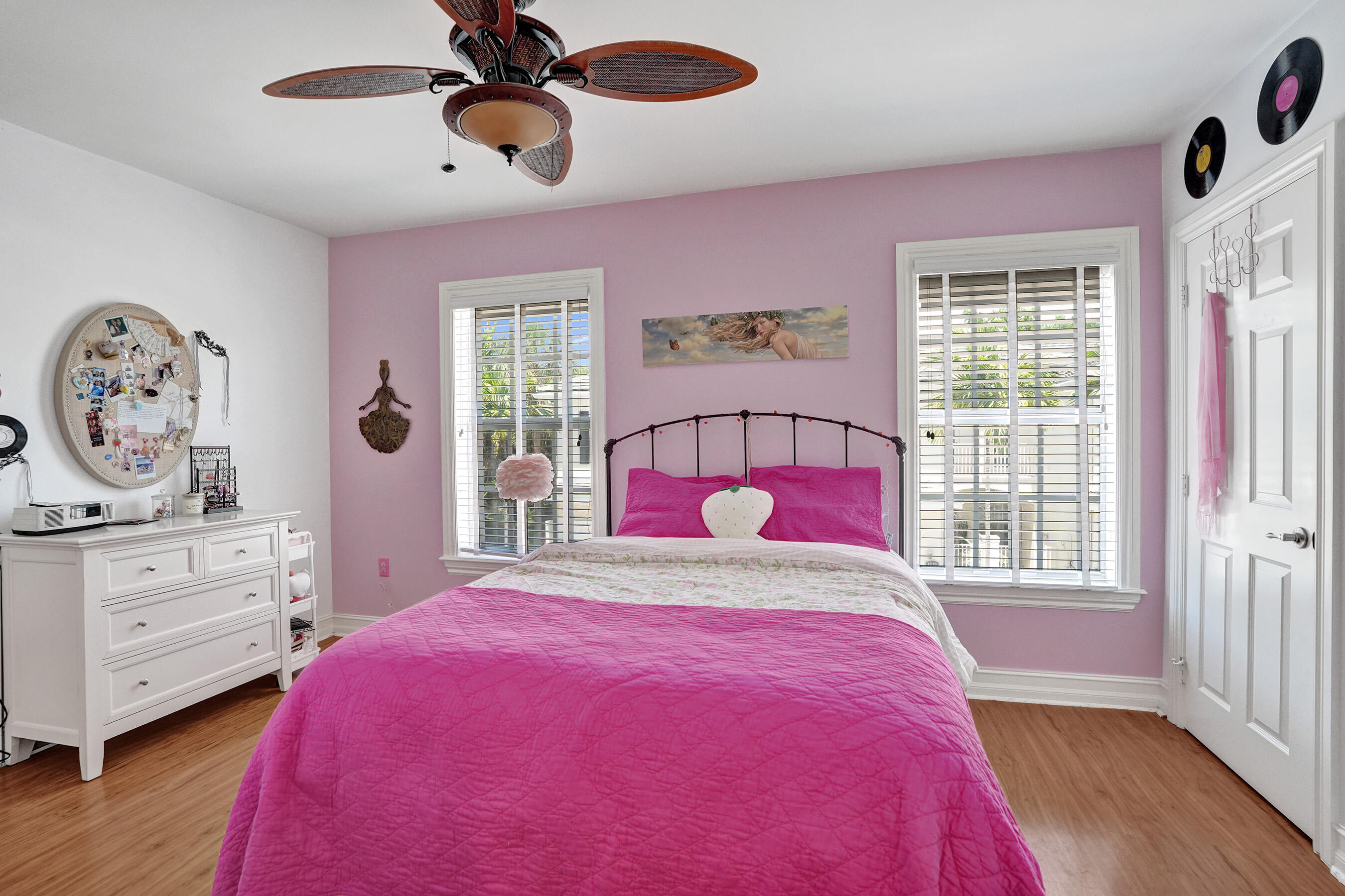 1127 North Victoria Park Road Fort Lauderdale, FL 33304 - Photo 32 of 45 DSC06873