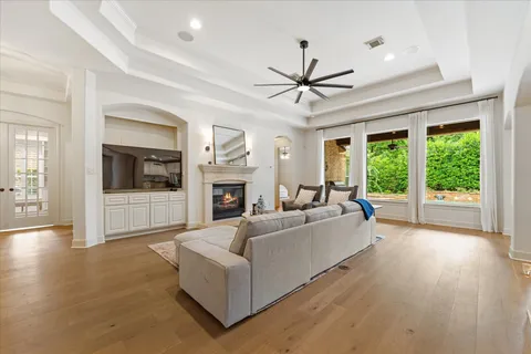 $699,900 | 28331 Hollow Springs Lane, Spring, TX 77386
