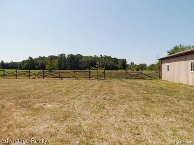 6671 Rattle Run Road St. Clair, MI 48079 - Photo 8 of 23 SAM_3944.jpg