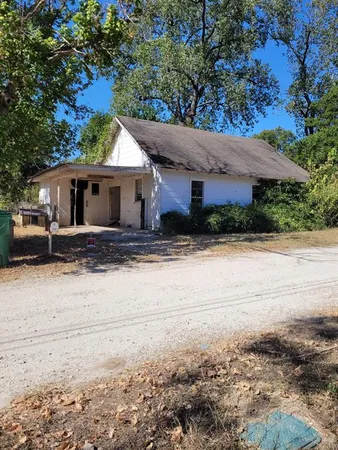 $136,000 | 909 Ivan Road, Waco, TX 76706