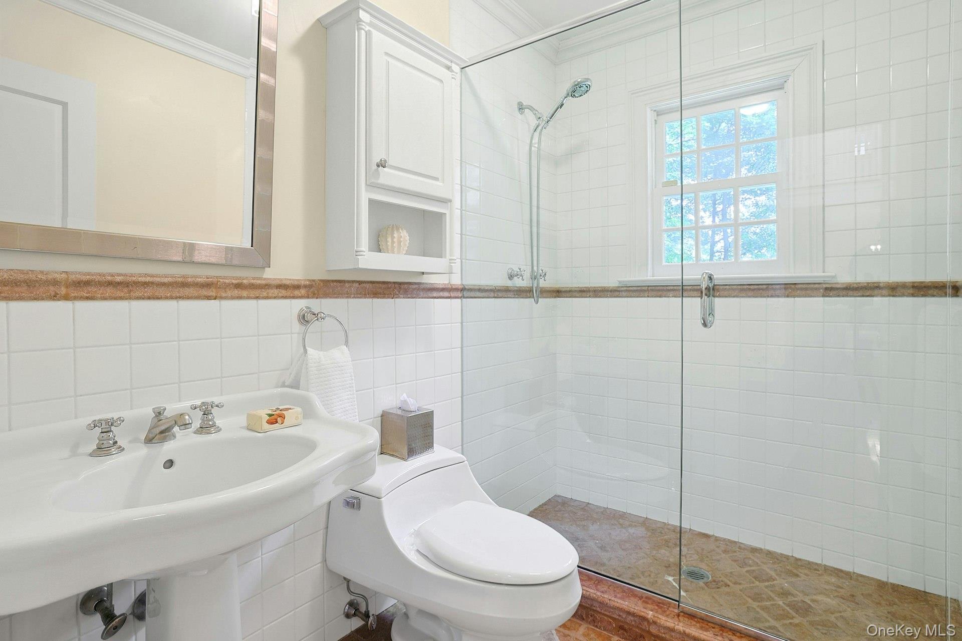 8 North Lake Road Armonk, NY 10504 - Photo 27 of 50 First floor bathroom.