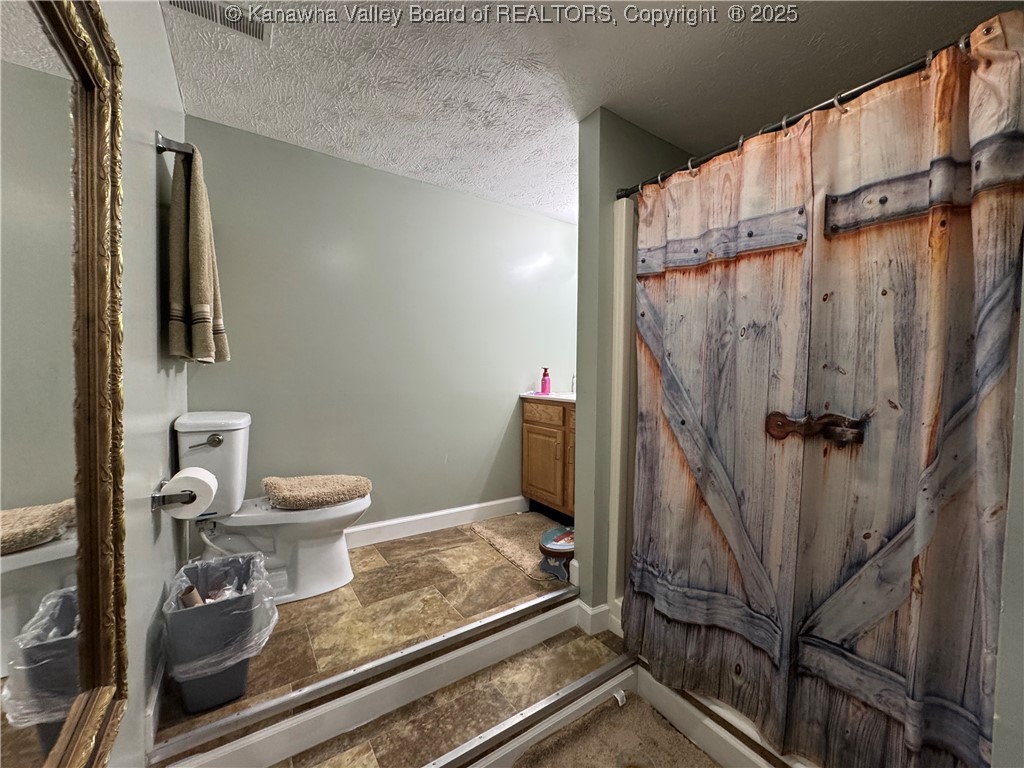 4948 Charleston Road Poca, WV 25159 - Photo 9 of 43 Gallery Image 9