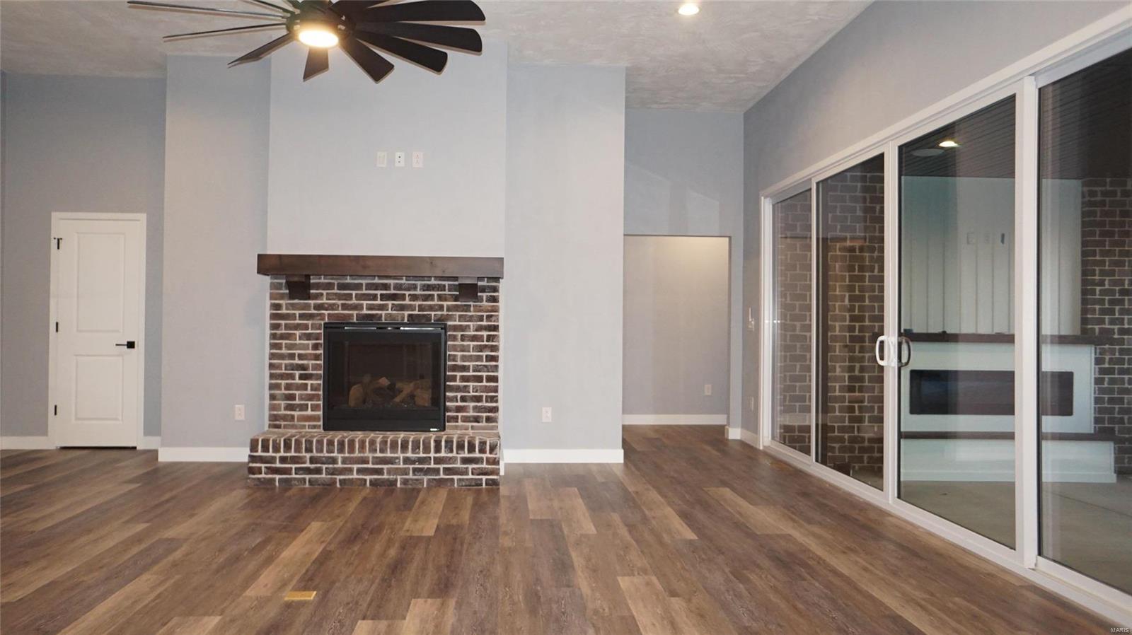 5202 Live Oak Drive Smithton, IL 62285 - Photo 5 of 70