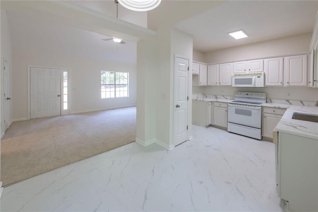7830 Capps Ferry Road Douglasville, GA 30135 - Photo 8 of 37