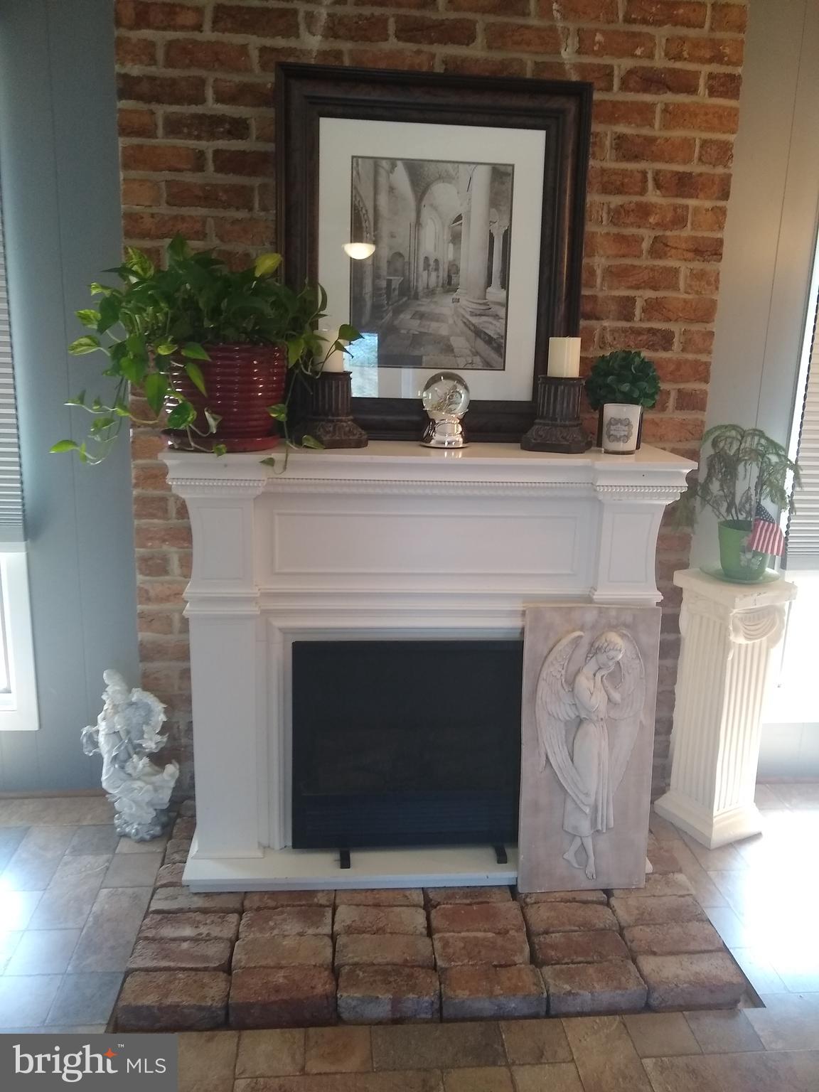 28 Grove Heights Road Berkeley Springs, WV 25411 - Photo 11 of 31 Gallery Image 11