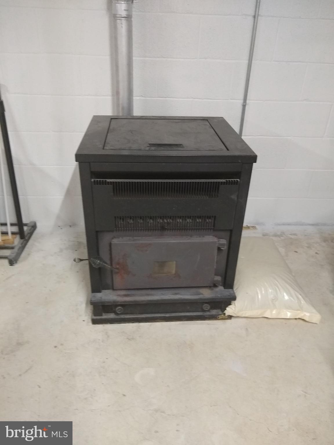 28 Grove Heights Road Berkeley Springs, WV 25411 - Photo 20 of 31 Pellet Stove