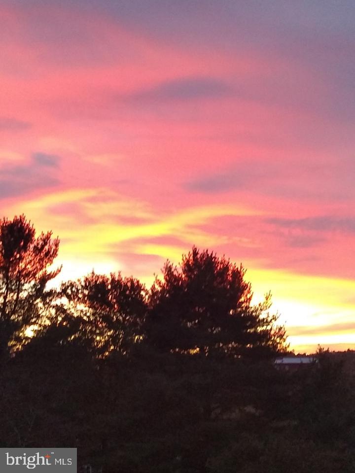28 Grove Heights Road Berkeley Springs, WV 25411 - Photo 28 of 31 Sunset