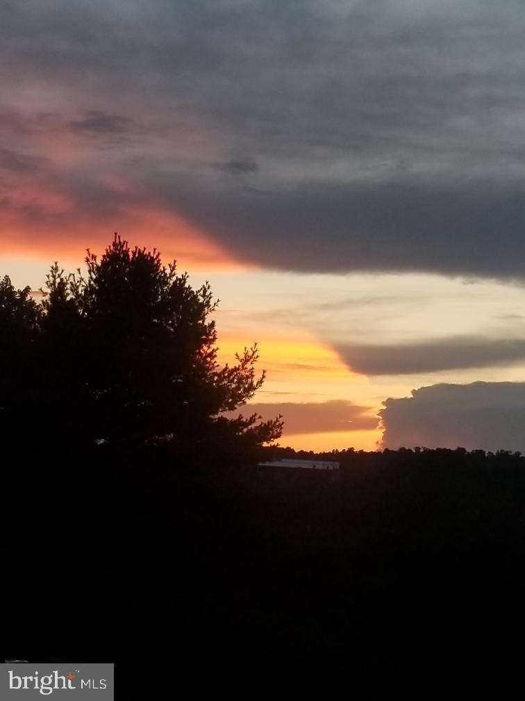 28 Grove Heights Road Berkeley Springs, WV 25411 - Photo 29 of 31 Sunset