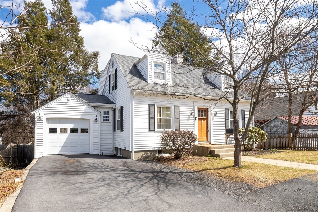 4 Winston Road Worcester, MA 01606 - Photo 1 of 32