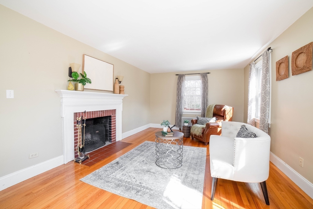 4 Winston Road Worcester, MA 01606 - Photo 12 of 32