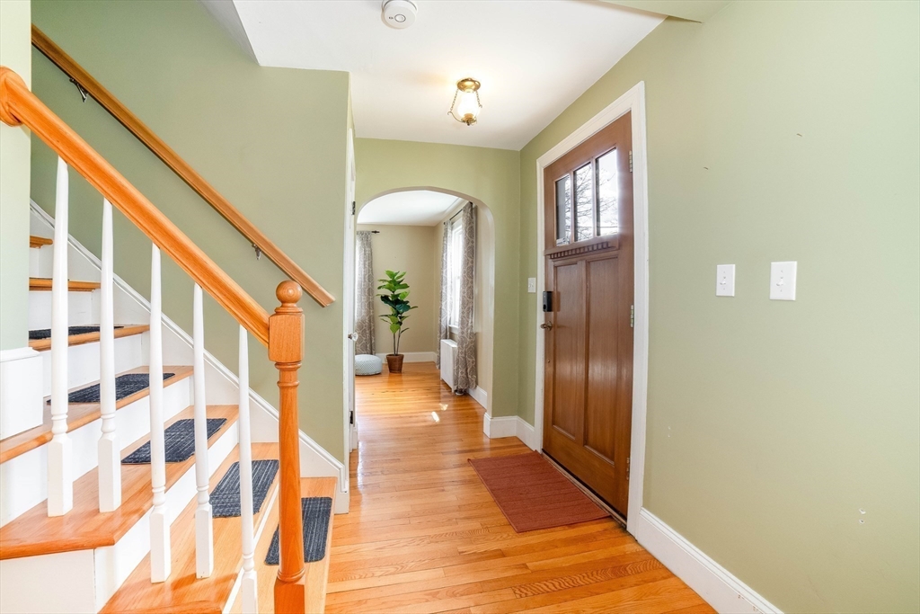 4 Winston Road Worcester, MA 01606 - Photo 13 of 32